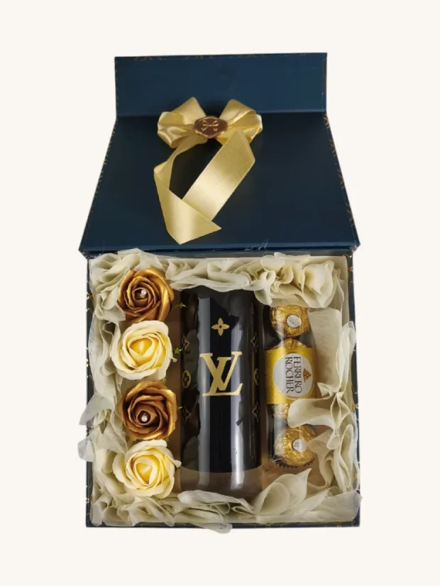 Darčekový box Louis Vuitton, sklenená váza, mydlové zlaté ruže, čokoládové pralinky