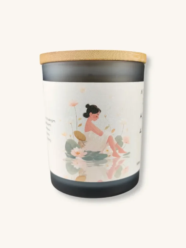 Vonná sójová sviečka Aura Decor - Lotus, 150g, 25-30 hodín horenia