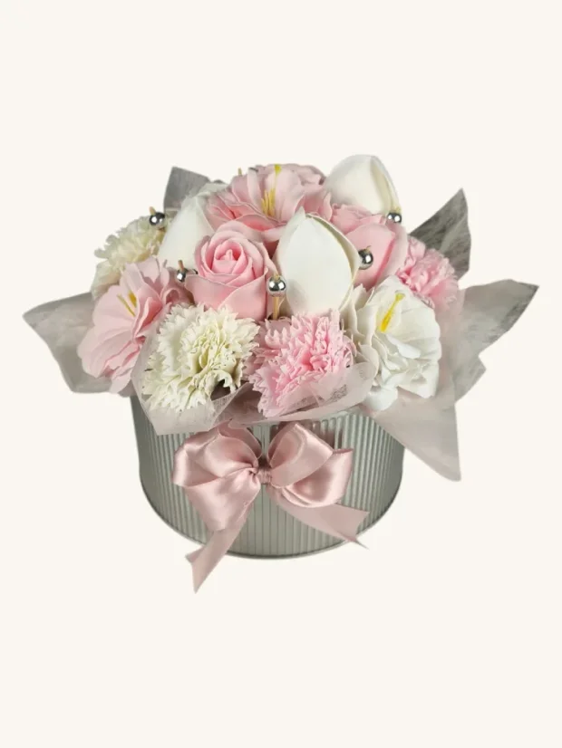 Mydlová kytica v darčekovom boxe, ružová