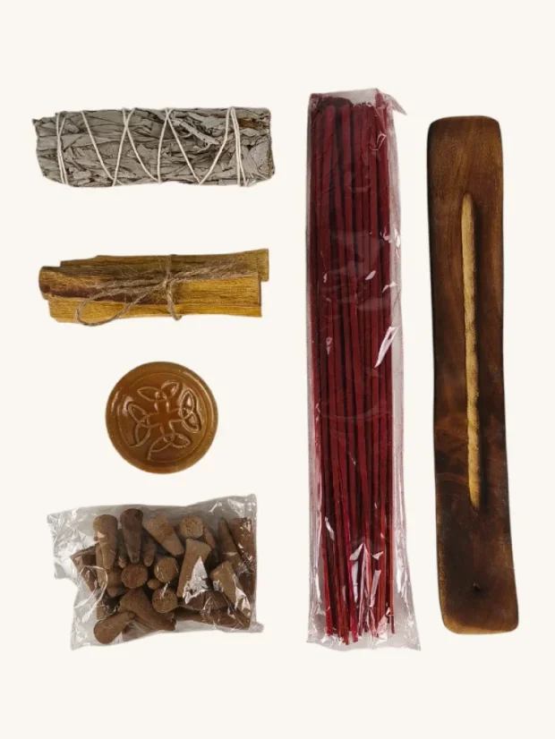 Vykuřovací sada Cesta očisty – Palo Santo, Bílá šalvěj, vykuřovací kužely a tyčinky + stojánky