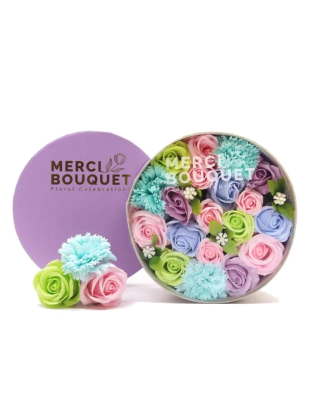 Mydlové kvety - okrúhly darčekový box, modrá