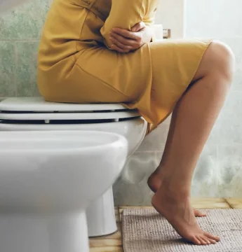 Bylinky na únik moču: 6 najlepších bylinných pomocníkov pri inkontinencii