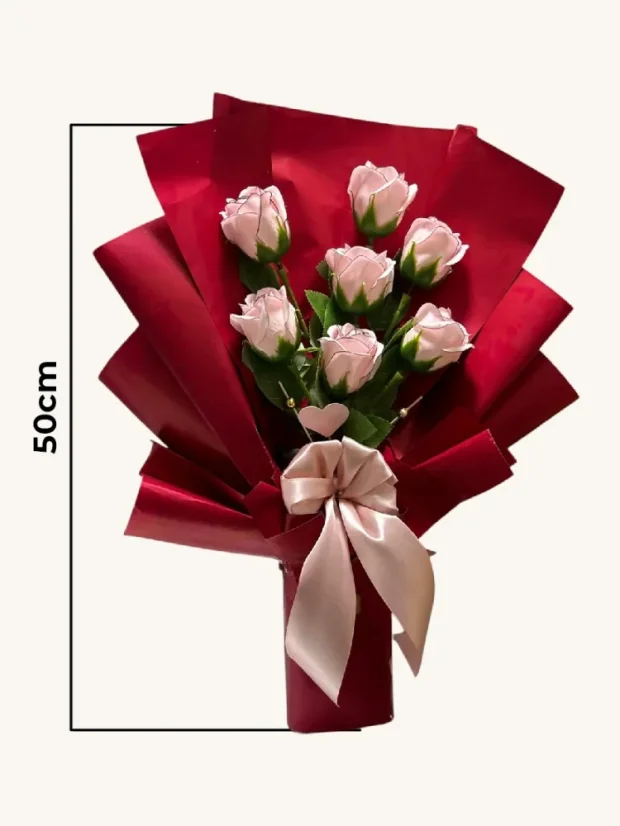 Mydlová kytica zo 7 ruží, samostojaca, bohatá dekorácia