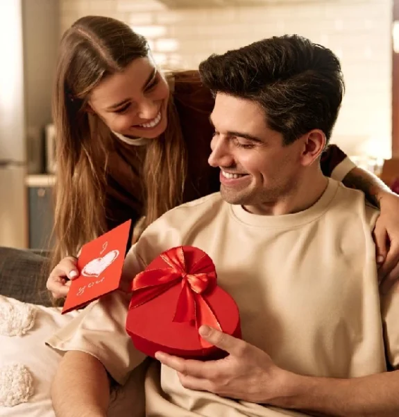 Čo na Valentína pre ženu? Tipy na valentínske darčeky pre ženy aj na poslednú chvíľu