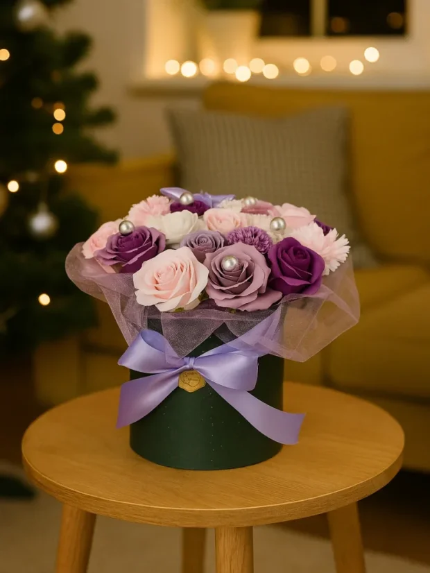 Mydlové kytice vo vianočnom boxe, extra veľkosť, 15 ruží, zelený box