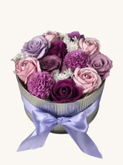 Fialový sen - mydlové kytice v darčekovom boxe, plechová dóza ø17x10cm, uzatvárateľná vekom
