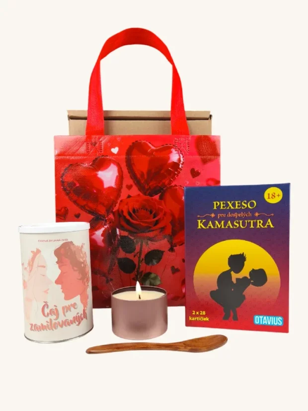 Valentýnský box: sypaný čaj + dřevěná lžička + pexeso Kamasutra + vonná svíčka + dárková taška