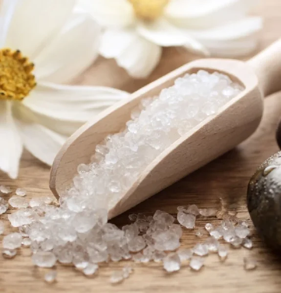 Soľ do kúpeľa: čo to je a všetko, čo potrebujete vedieť v roku 2026