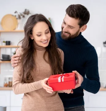 Darček na meniny? Toto sú darčekové boxy, s ktorými zaručene uspejete