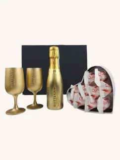 Darčekový box Bottega: zlatá fľaša + zlaté sklenené poháre, čokoládové pralinky Raffaello