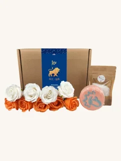 Lev - darčekový box s mydlovými kvetmi, šumivou bombou a soľou do kúpeľa