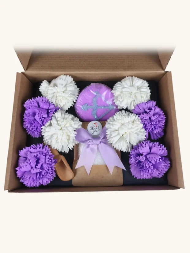 Strelec - darčekový box s mydlovými kvetmi, šumivou bombou a soľou do kúpeľa