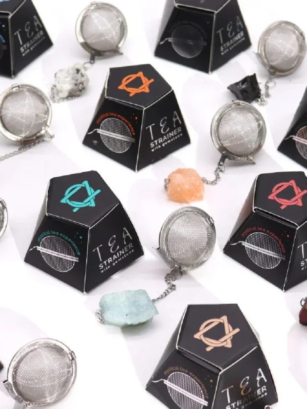 Sitko na čaj s drahým kameňom, nehrdzavejúca oceľ, 12 rôznych kryštálov