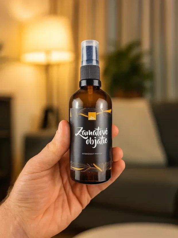 Interiérový parfum Zamatové objatie, 100ml