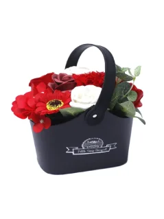 Malé mydlové kytice v košíku, krásny darček, červené