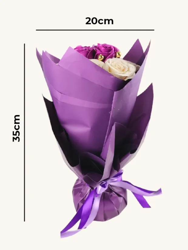 Elegantní mýdlová kytice, trvanlivé mýdlové růže, tmavě fialové barvy