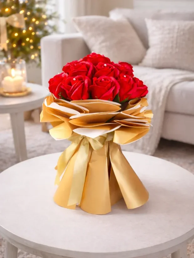 Mydlová kytica z ruží, samostojaca, bohatá dekorácia, červené ruže