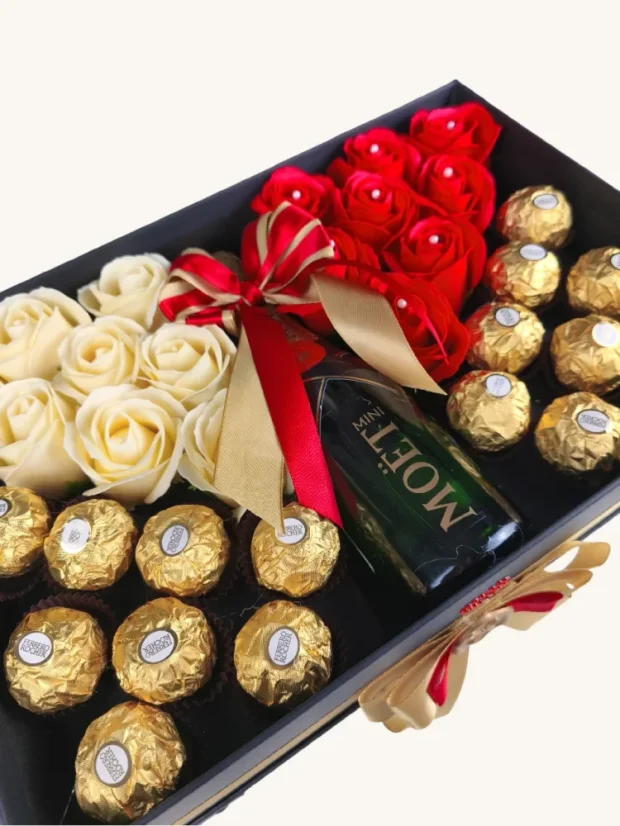 Darčekový box kombinovaný s mydlovými ružami, pralinkami a prémiovým sektom, obdĺžnikový box, červeno-zlatá kombinácia