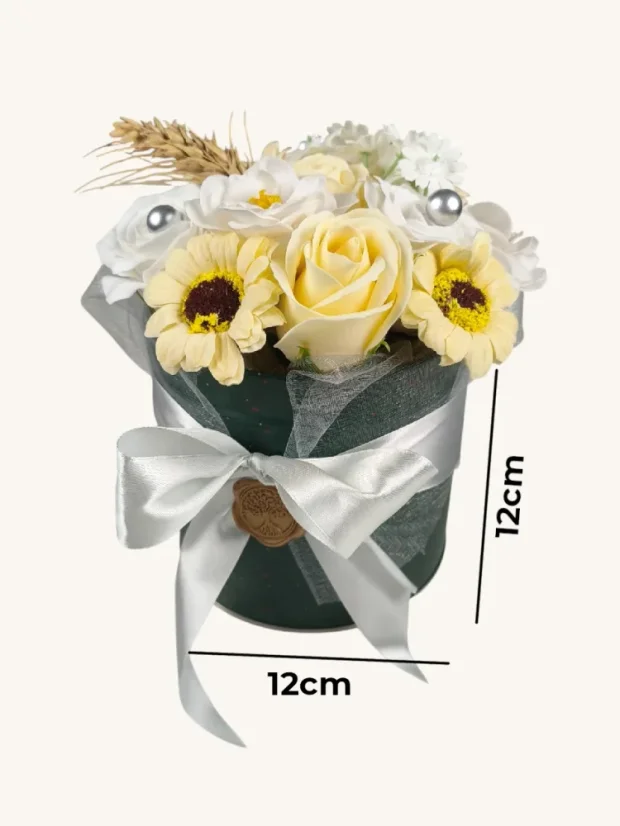 Mydlová kytica v darčekovom boxe, plechová dóza s bielou stužkou