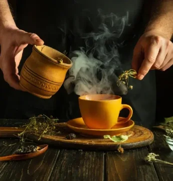 5 noviniek v bylinkových čajoch Aura Tea: Čaj na cysty, ostrý zrak alebo vlasy