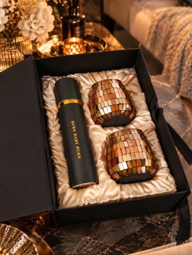 Sójová svíčka Golden Aura, 2× velká svíčka (500g) + zápalky, v dárkovém boxu