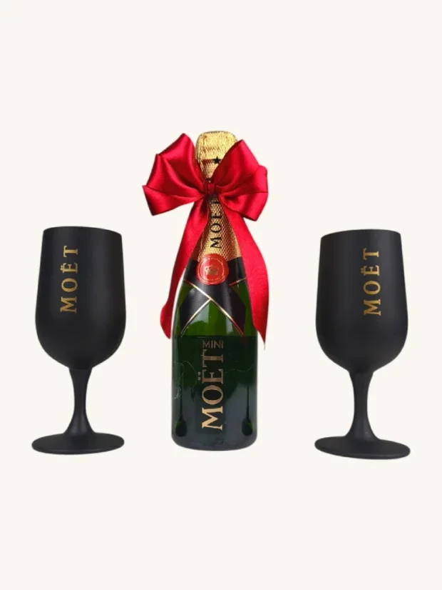 Darčekový box Moët, fľaša + sklenené matné poháre, pralinky Ferrero Rocher