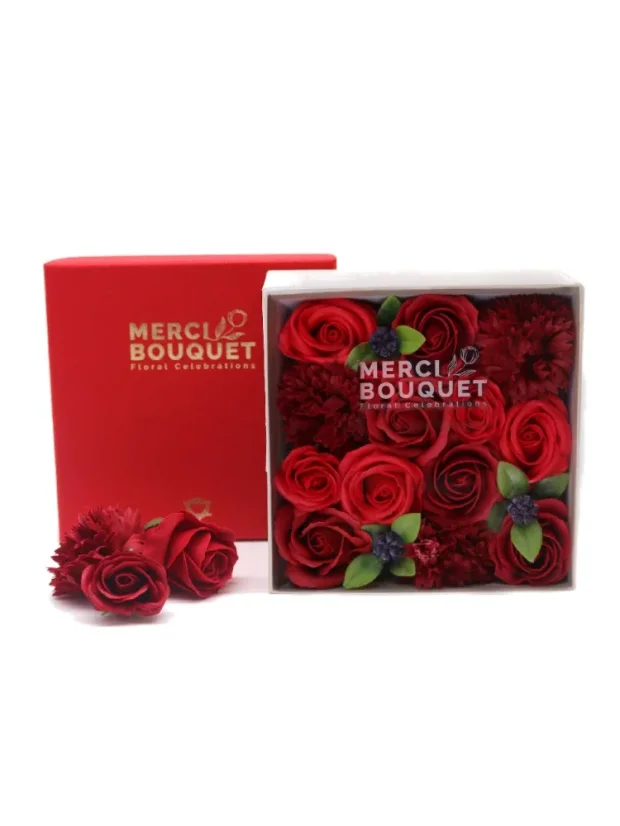 Mydlové kvety - štvorcový darčekový box, klasické ruže