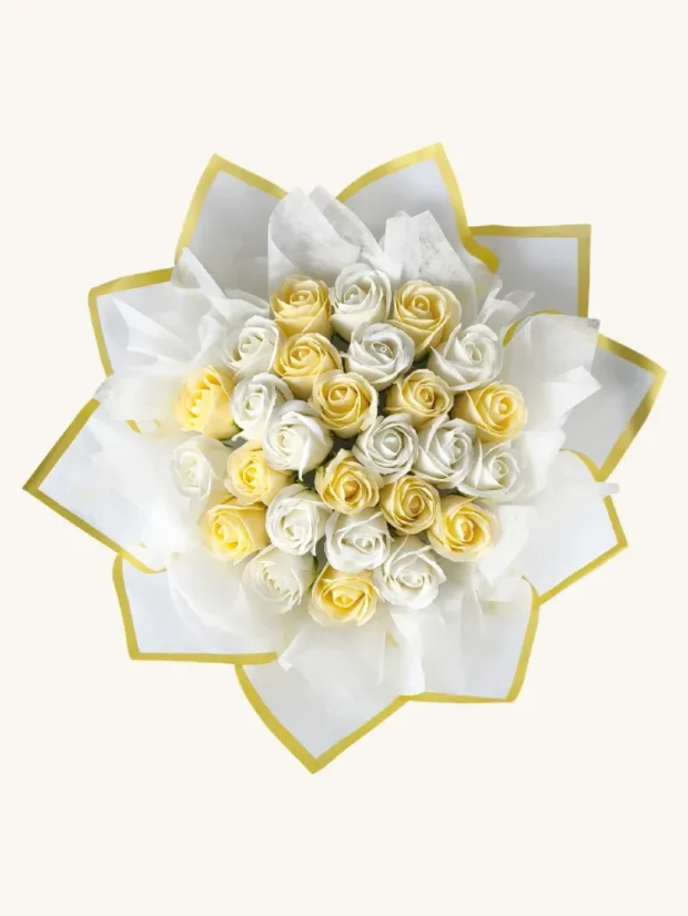 Elegantná mydlová kytica, trvácne mydlové ruže, zlato-krémové farby