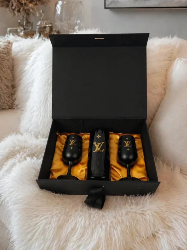 Dárkový box Louis Vuitton: skleněná váza a 2 sklenice