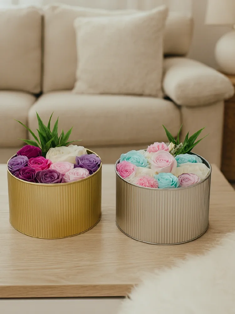 Mydlové kytice v darčekovom boxe, plechová dóza ø17x10cm, uzatvárateľná vekom